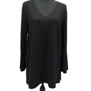 Chico’s Black Flare Sleeve V Neck Sweater 2